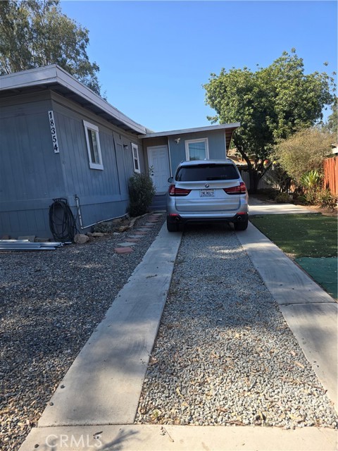 Property photo of 18354 Walnut AV