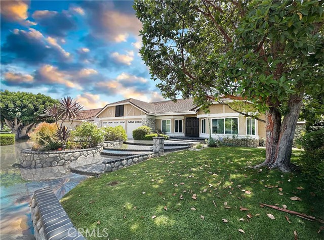 Property photo of 21630 Dunrobin WY