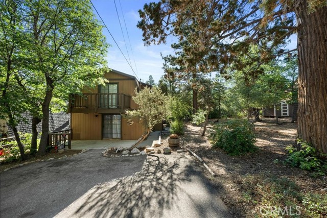 Property photo of 755 Holmes LN