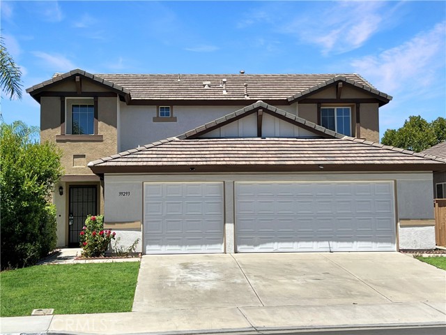 Property photo of 39293 Cayman CT