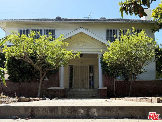 Property photo of 233 S Van Ness AV