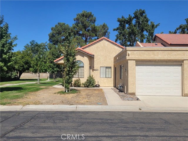 Property photo of 19218 Elm DR