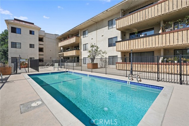 Property photo of 19029 Nordhoff ST