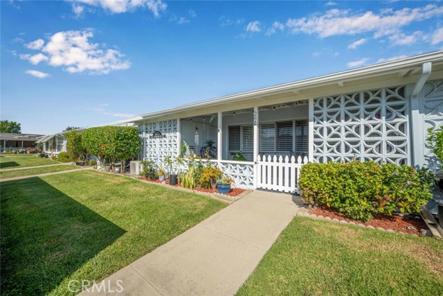 Property photo of 13721 Alderwood LN