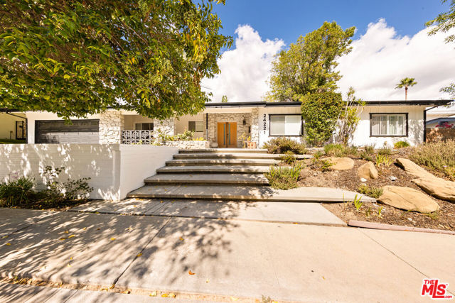 Property photo of 24221 Aetna ST
