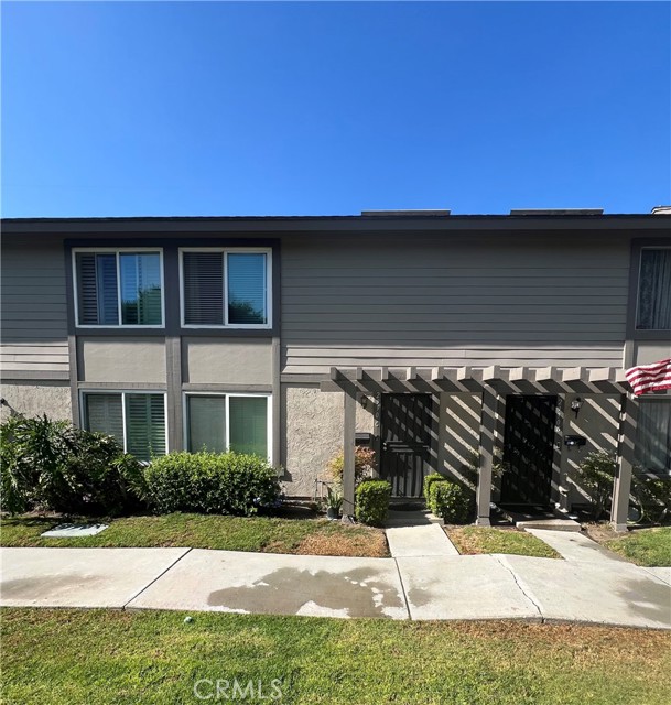 Property photo of 2990 Bradford PL
