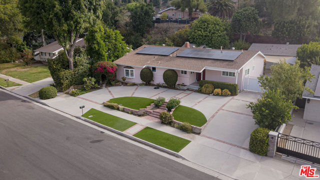 Property photo of 8510 N Capistrano AV