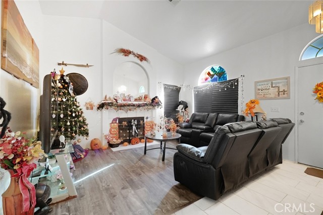 Property photo of 42918 Fanchon