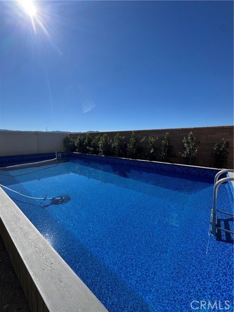 Property photo of 19553 Hanging Rock Road