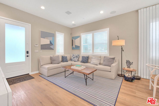 Property photo of 2432 E Hyde Paseo