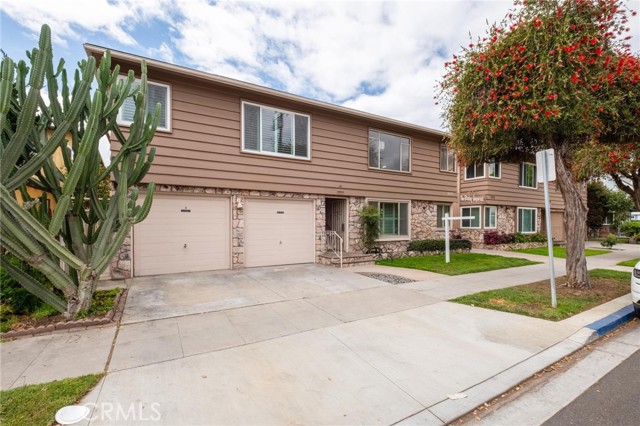 Property photo of 2036 E 3rd