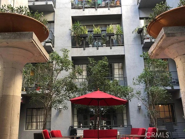 Property photo of 420 S San Pedro