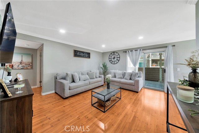 Property photo of 6971 Knollcrest