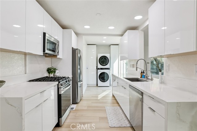 Property photo of 142 Marion BL