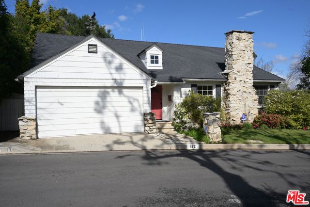 Property photo of 172 S Woodburn DR