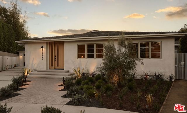 Property photo of 12227 Everglade ST