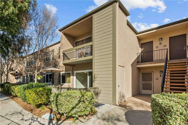 Photo of 25735 Hogan Dr