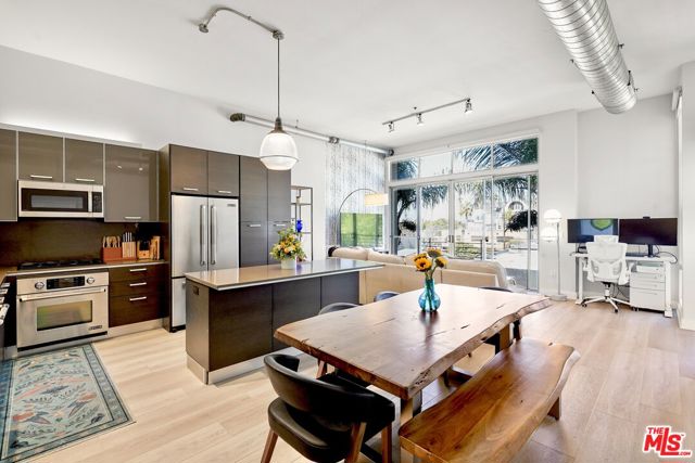 Property photo of 13320 Beach AV
