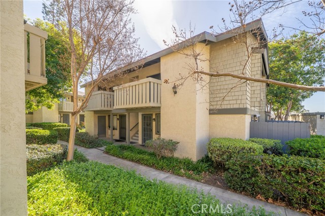 Property photo of 960 E Bonita AV