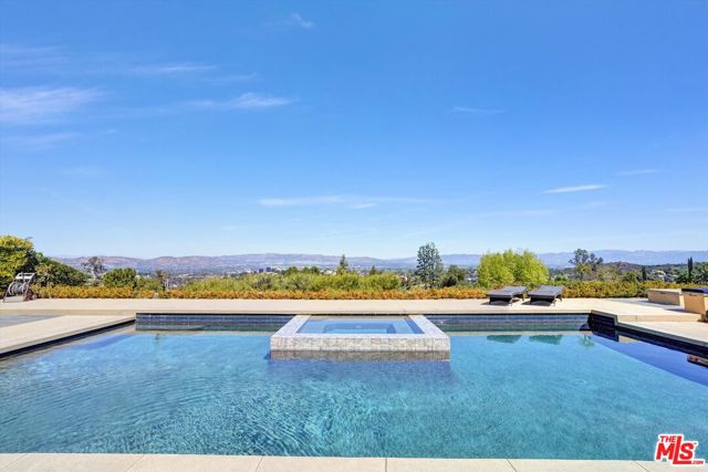 Property photo of 21749 Planewood DR