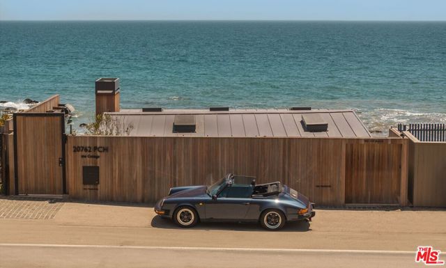 Property photo of 20762 Pacific Coast HY