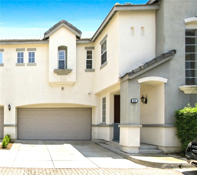 Property photo of 94 Seacountry LN