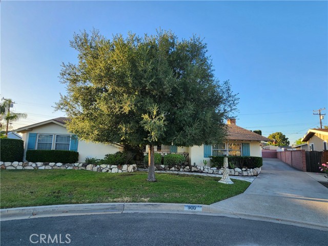 Property photo of 900 S Calico CR