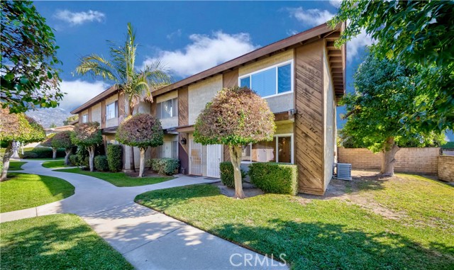 Property photo of 918 Huntington Dr