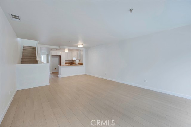 Property photo of 1211 E Carson ST