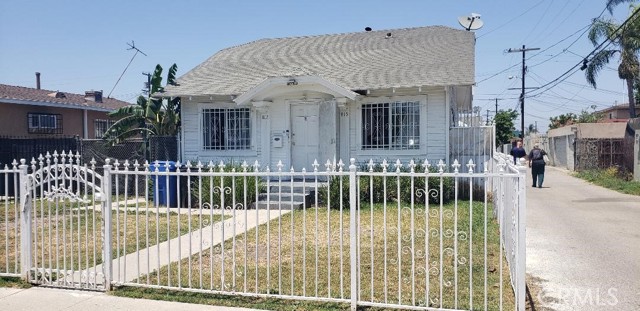 Property photo of 815 WEST 74TH ST