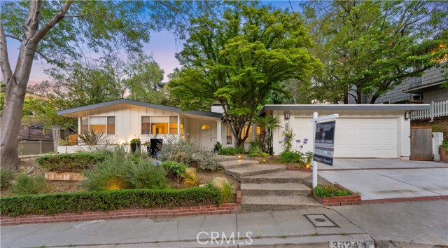 Property photo of 3624 Loadstone DR