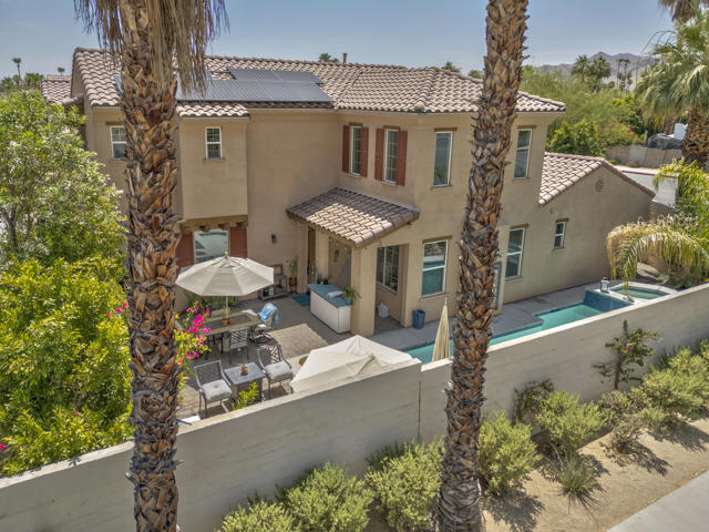 Property photo of 419 Tan Oak DR