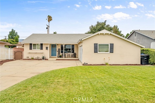 Property photo of 650 W Bonnie Brae CT