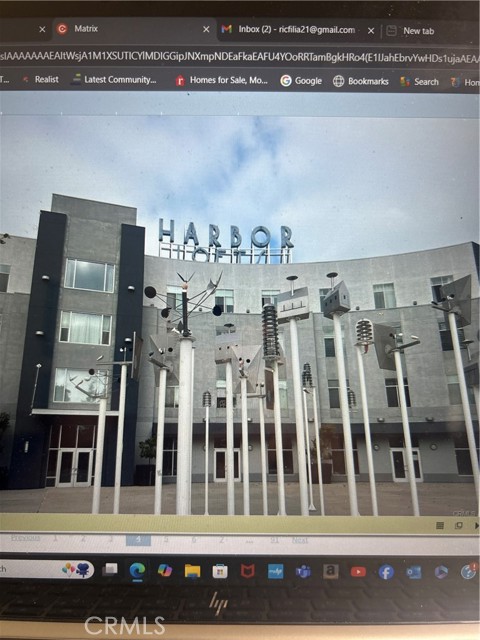 Property photo of 435 West Center Street Promenade