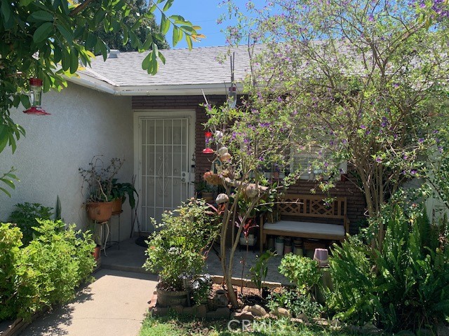 Property photo of 1004 E Galatea ST