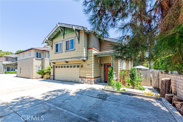Photo of 1225 S Alta Vista Av