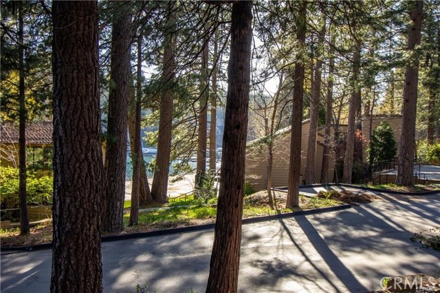 Property photo of 27821 Peninsula DR