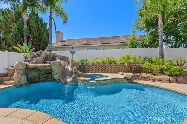 Property photo of 44673 Lorraine DR