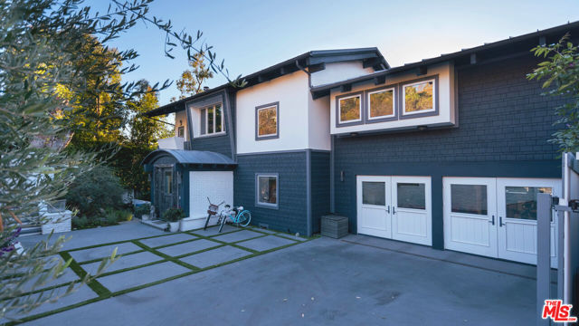 Property photo of 3631 SERRA RD