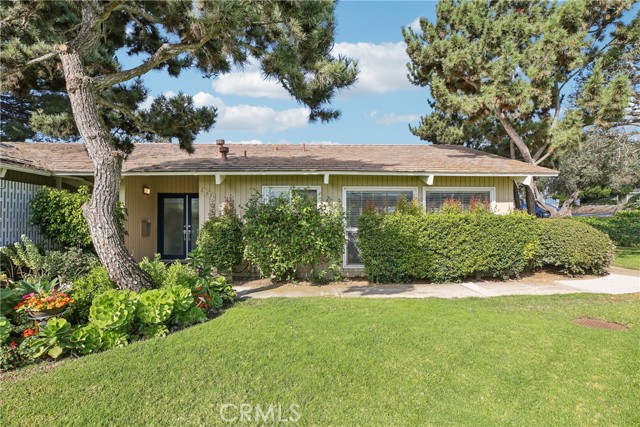 Property photo of 31621 Crystal Sands