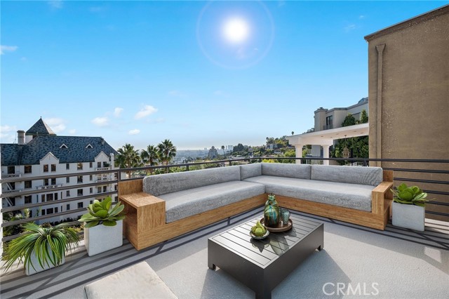 Property photo of 8246 Woodshill TR