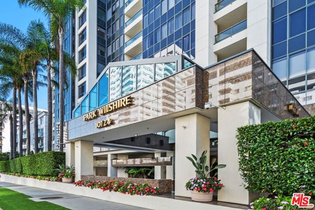 Property photo of 10724 Wilshire BL