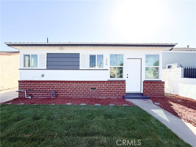 Property photo of 220 W 98th ST