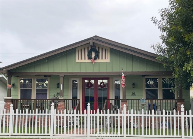 Photo of 10901 Chestnut St