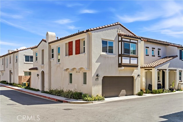 Property photo of 335 Carson Ct