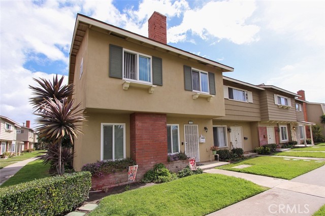 Property photo of 11931 Buckingham CR