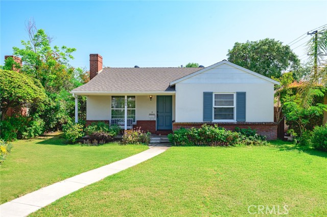 Property photo of 204 E Floral AV