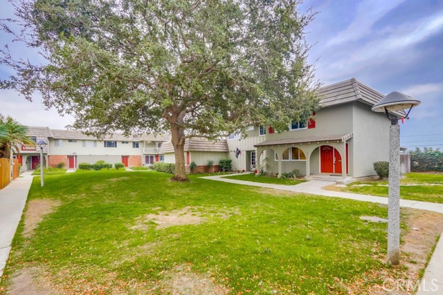 Property photo of 4714 Larwin AV