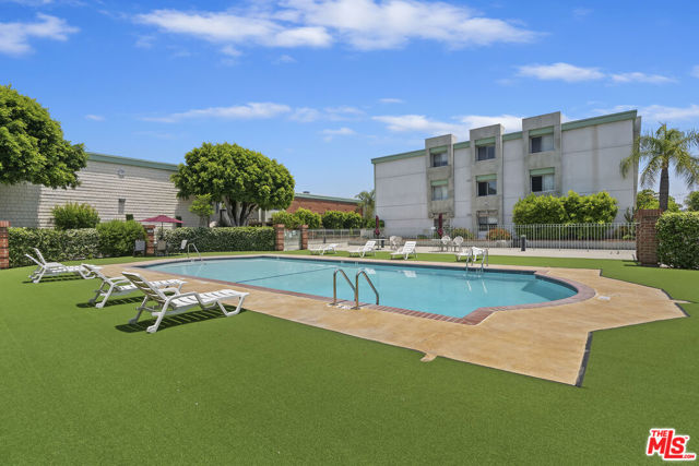 Property photo of 5301 Balboa BL