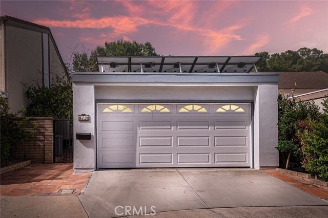 Property photo of 75 Willow Tree LN
